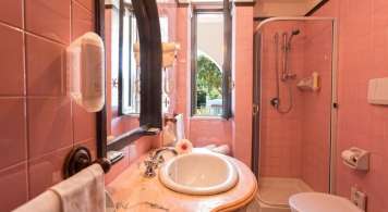 Hotel San Valentino Terme - mese di Gennaio - bagno camera